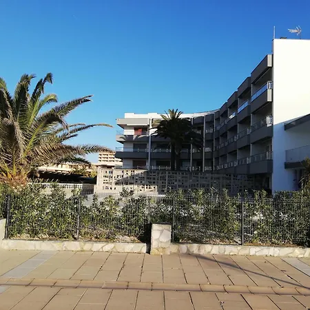 Apartment 3170 Hort De Mar E 341, Vista Inmejorable, En 1ª Linea De Mar Y Frente A La Playa Mas Espaciosa De Roses. Edificio Tranquilo. A.a. Parking. - Es-258-4 Roses