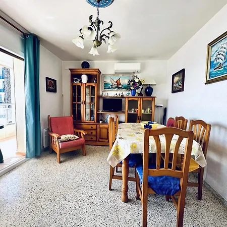 Apartment 3170 Hort De Mar E 341, Vista Inmejorable, En 1ª Linea De Mar Y Frente A La Playa Mas Espaciosa De Roses. Edificio Tranquilo. A.a. Parking. - Es-258-4 *