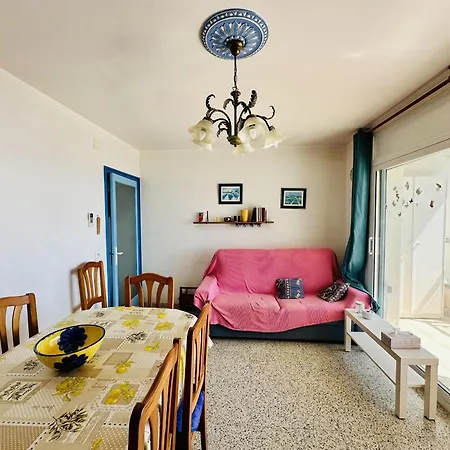 Apartment 3170 Hort De Mar E 341, Vista Inmejorable, En 1ª Linea De Mar Y Frente A La Playa Mas Espaciosa De Roses. Edificio Tranquilo. A.a. Parking. - Es-258-4 *